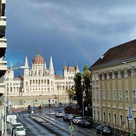 Parliament View Apartment Budapest Exterior photo