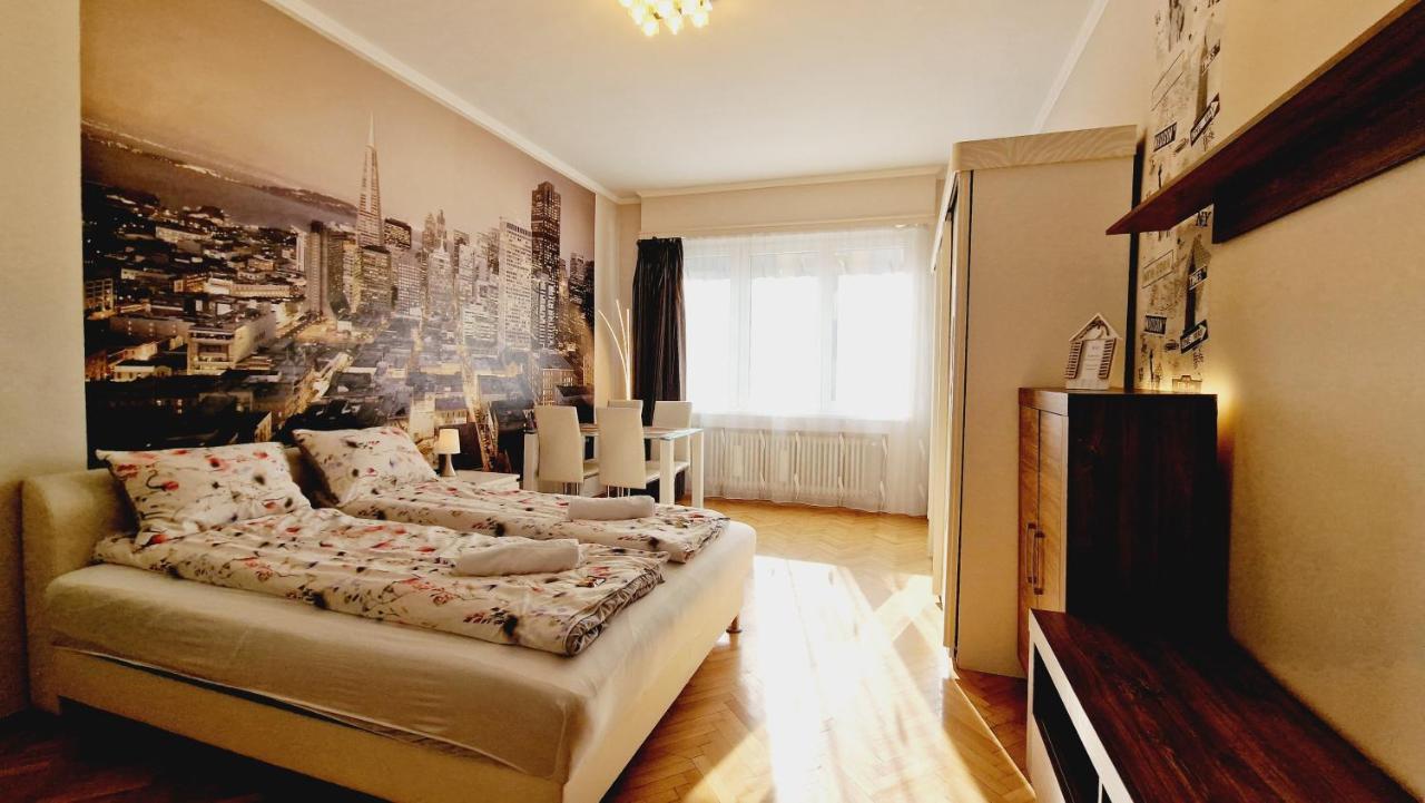 Parliament View Apartment Budapest Exterior photo