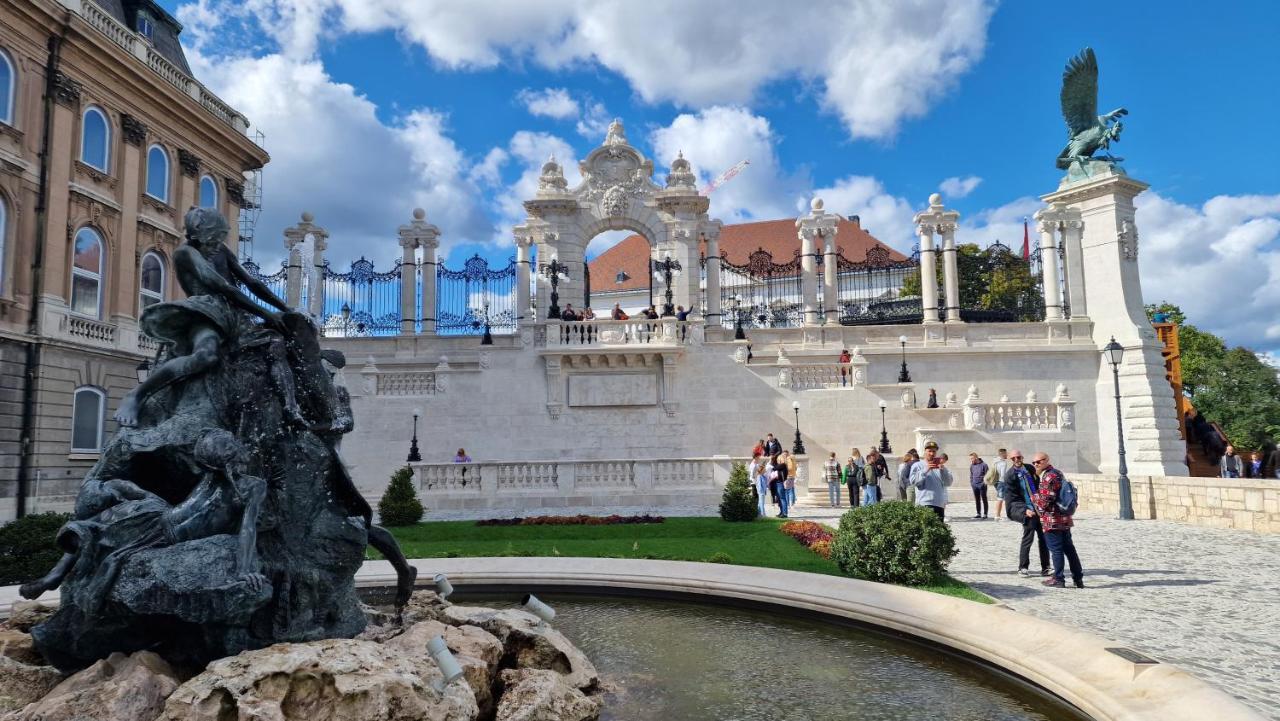 Parliament View Apartment Budapest Exterior photo